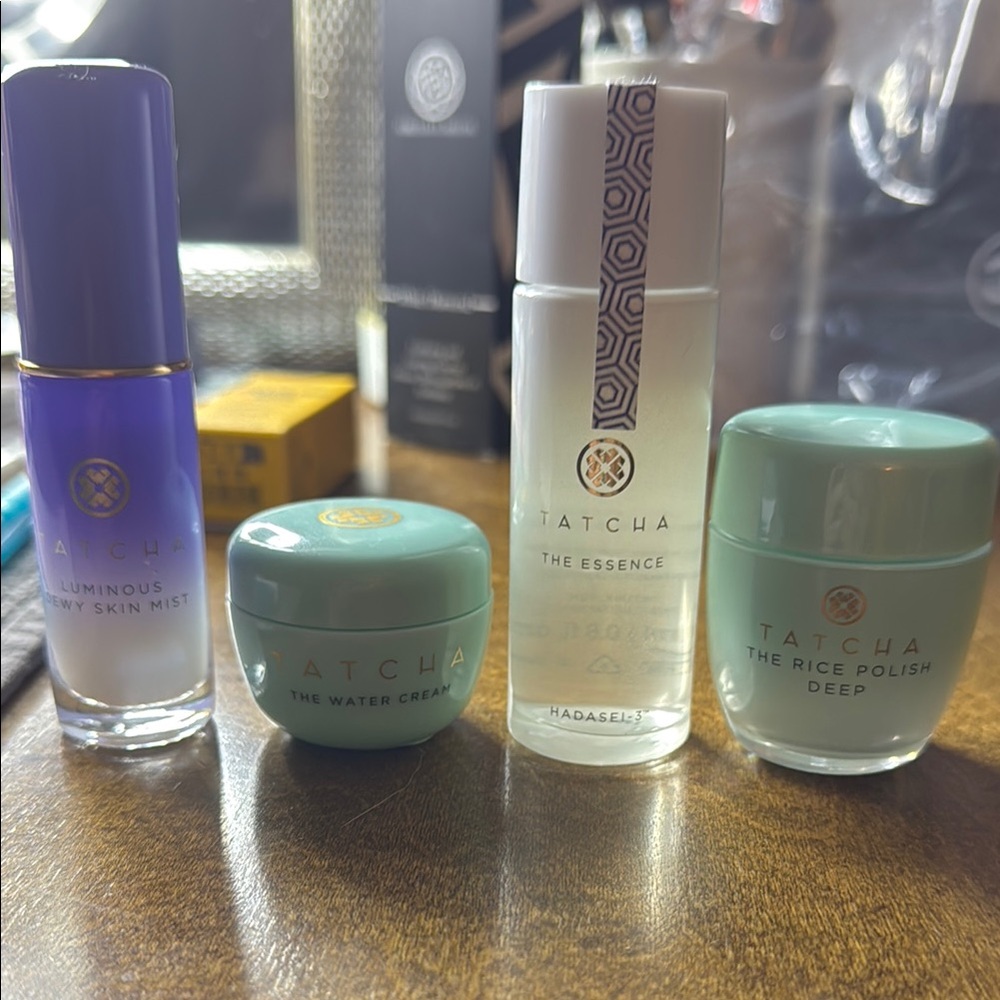 Tatcha kit NEW essence,luminous dewy skin mist, rice polish deep & water cream